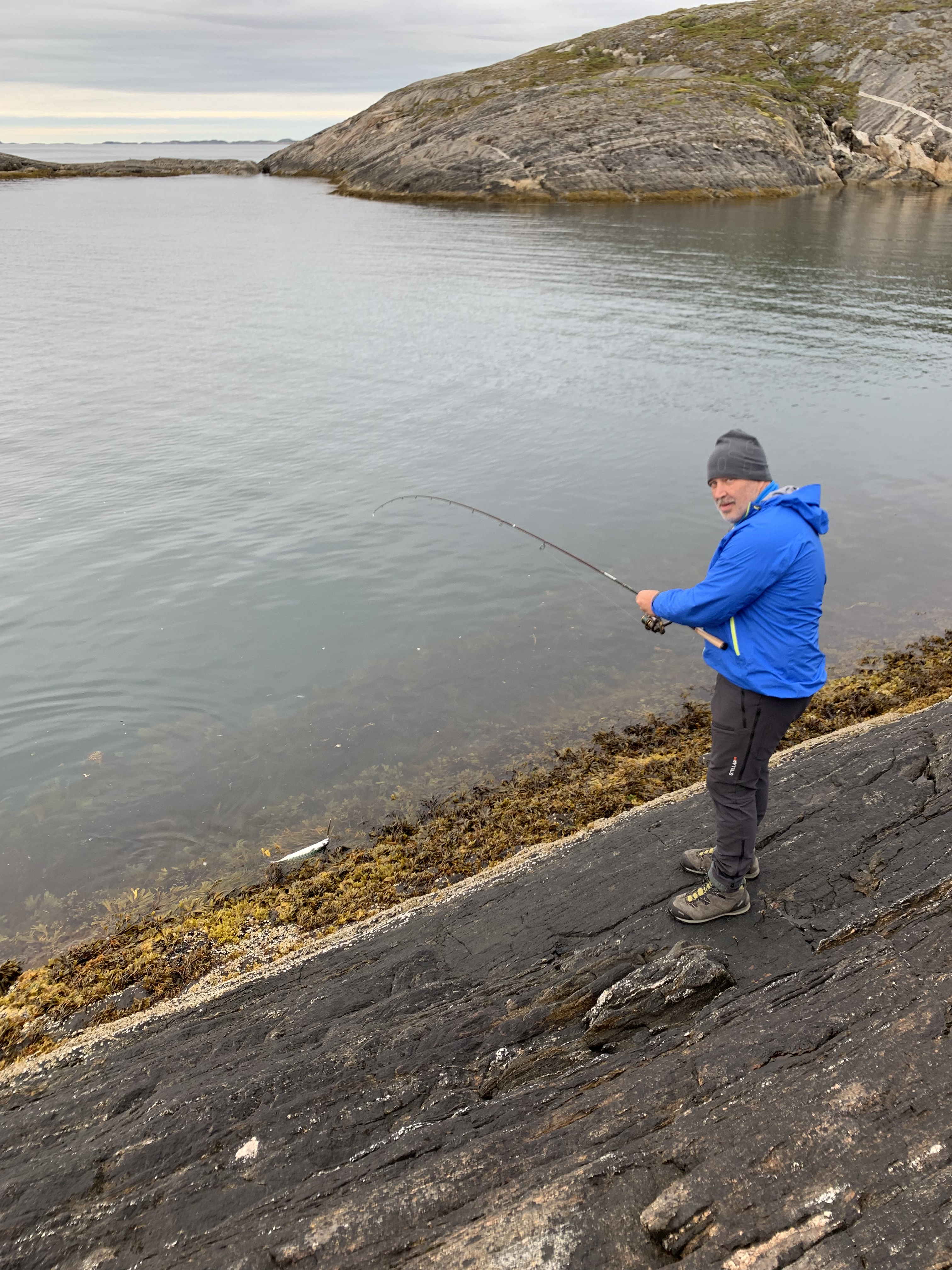 8CE845D9-5D1B-498D-8E44-9C2750744981